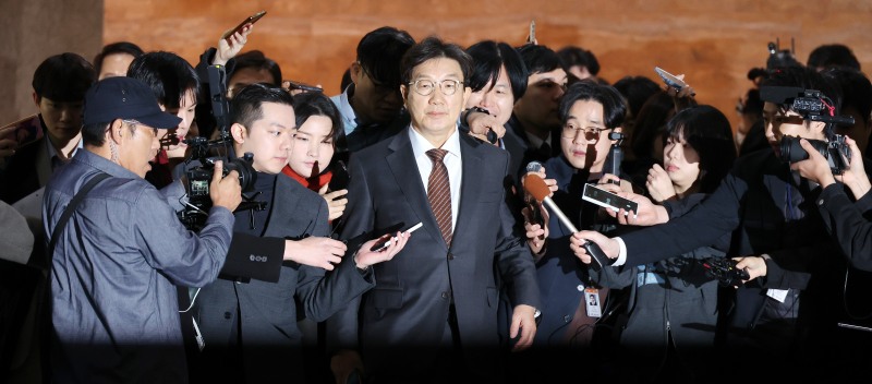 국민의힘 권성동 원내대표가 14일 오전 국회에서 열린 비상의원총회에 참석하고 있다. 사진=연합뉴스