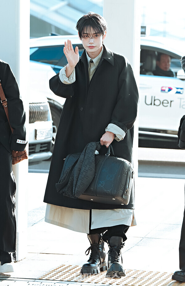 제로베이스원김지웅,인천국제공항출국