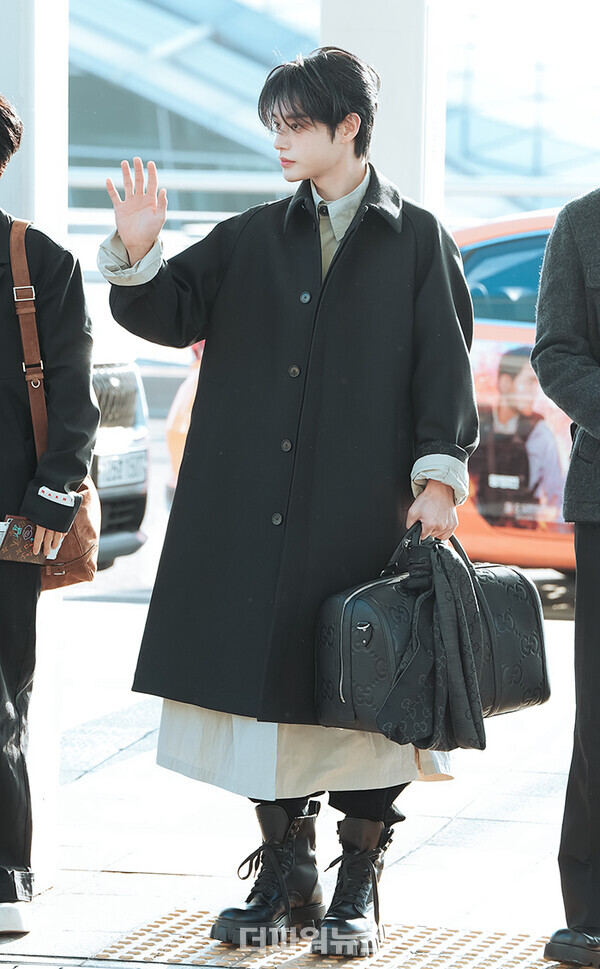 제로베이스원김지웅,인천국제공항출국