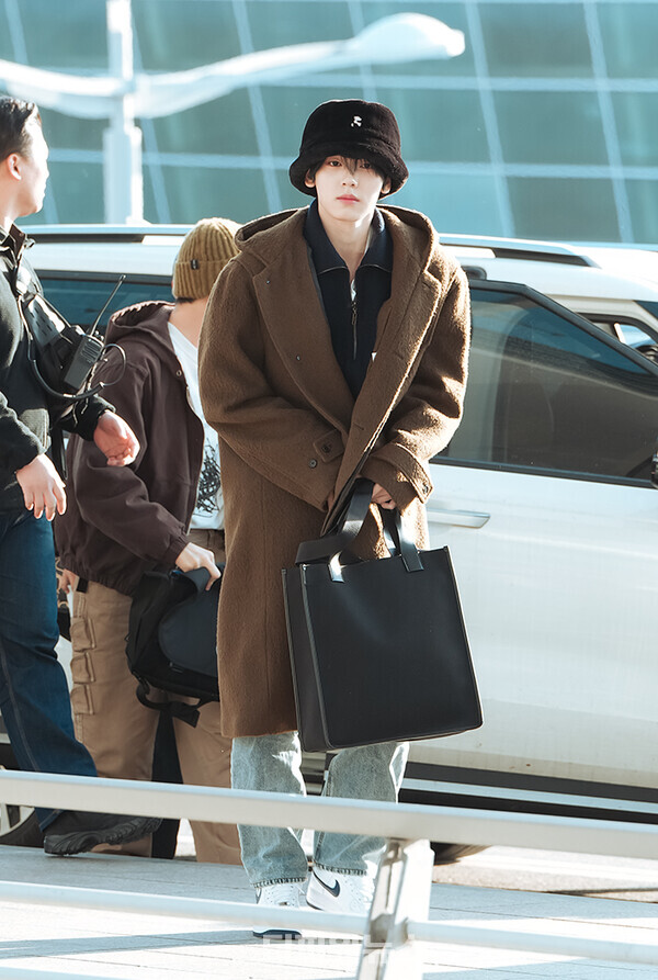 제로베이스원한유진,인천국제공항출국