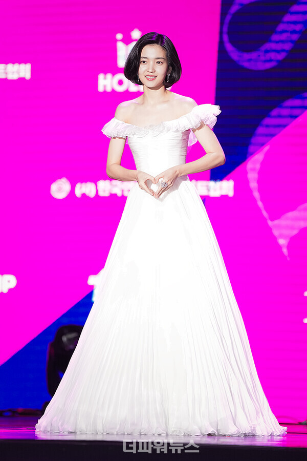 김태리,‘2024서울콘APAN스타어워즈레드카펫’행사