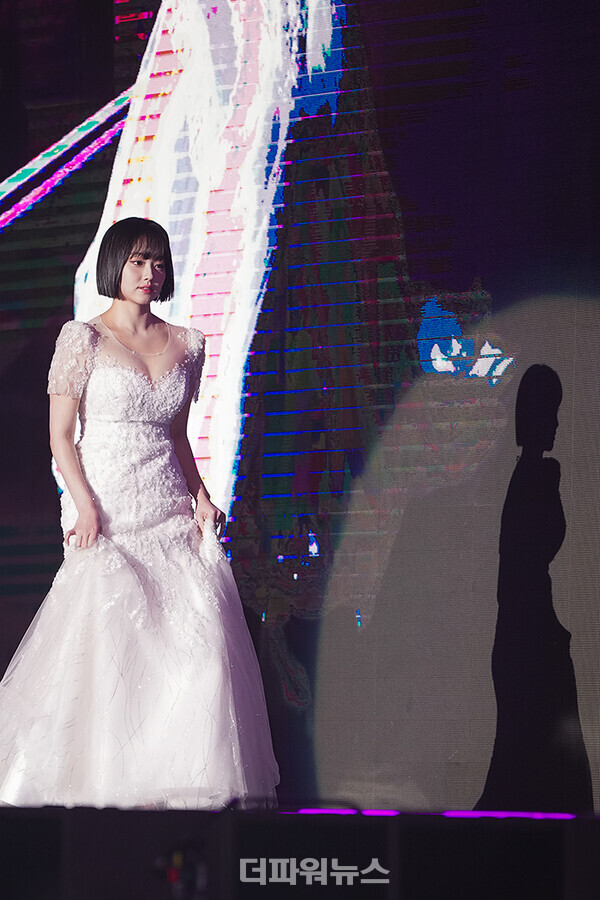 강미나,‘2024서울콘APAN스타어워즈레드카펫’행사