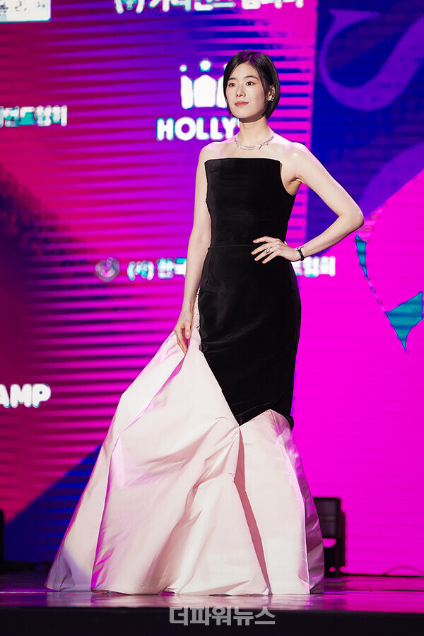 정은채,‘2024서울콘APAN스타어워즈레드카펫’행사