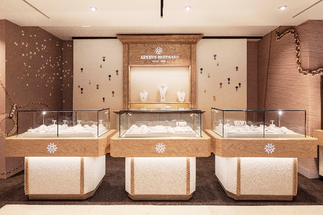신라면세점, 프랑스 럭셔리 브랜드 '아르튀스 베르트랑’ 출시