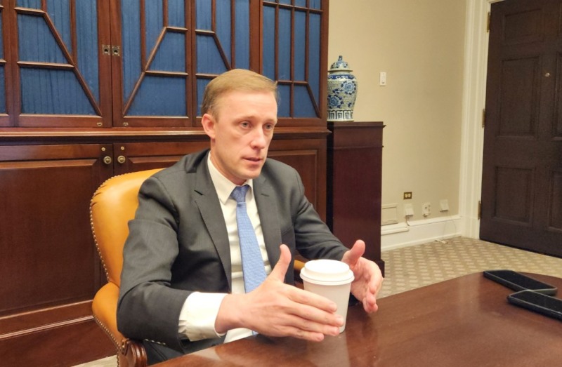 제이크 설리번 미국 백악관 국가안보보좌관이 10일(현지시간) 백악관에서 10개 주요 내외신과 라운드테이블을 진행하고 있다. 사진=연합뉴스