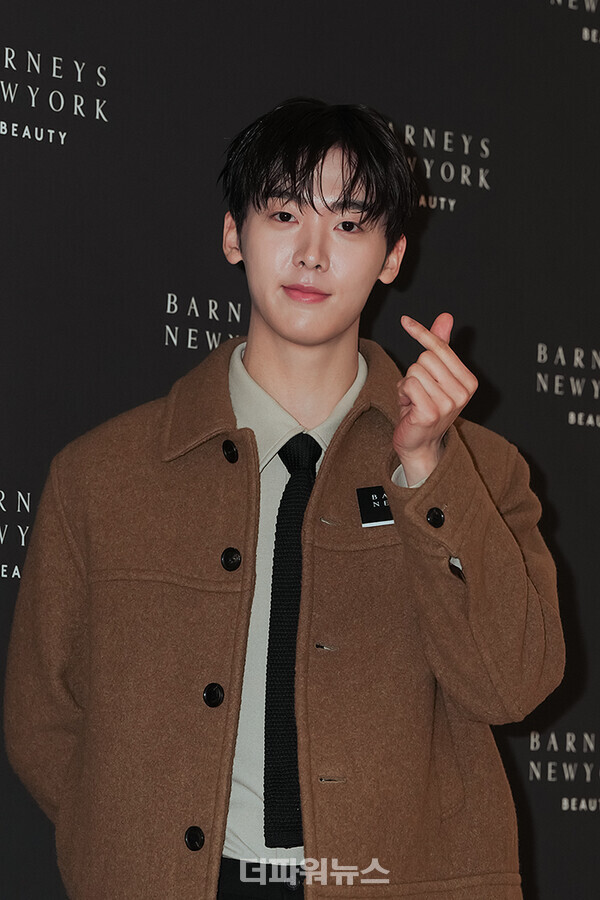 윤산하,바니스뉴욕뷰티일일알바행사