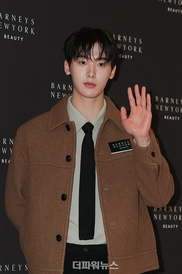 윤산하,바니스뉴욕뷰티일일알바행사