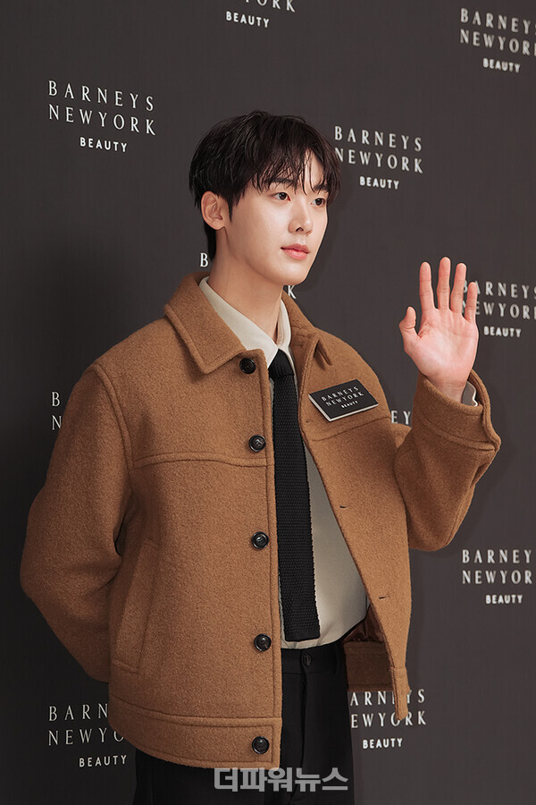 윤산하,바니스뉴욕뷰티일일알바행사