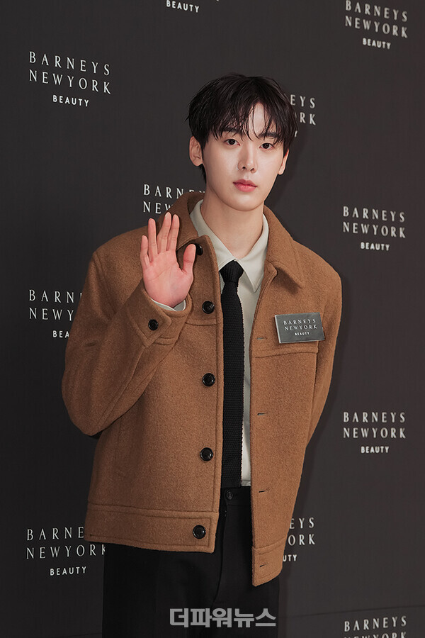 윤산하,바니스뉴욕뷰티일일알바행사