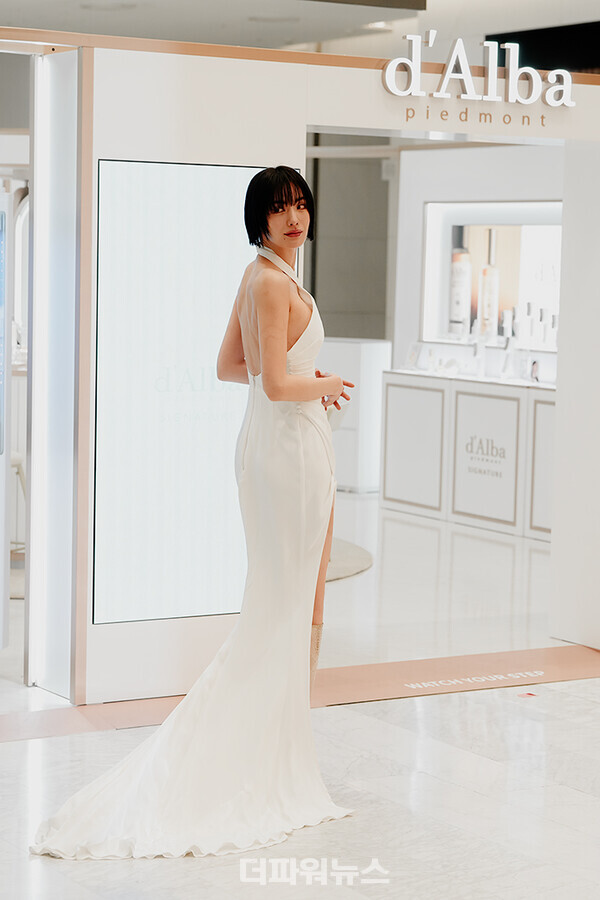 나나,포토월행사