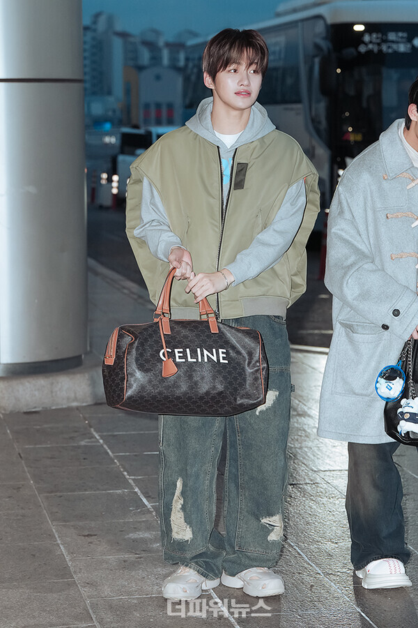 투어스지훈,김포국제공항출국