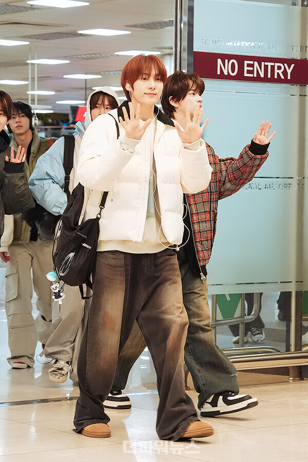 투어스영재,김포국제공항입국