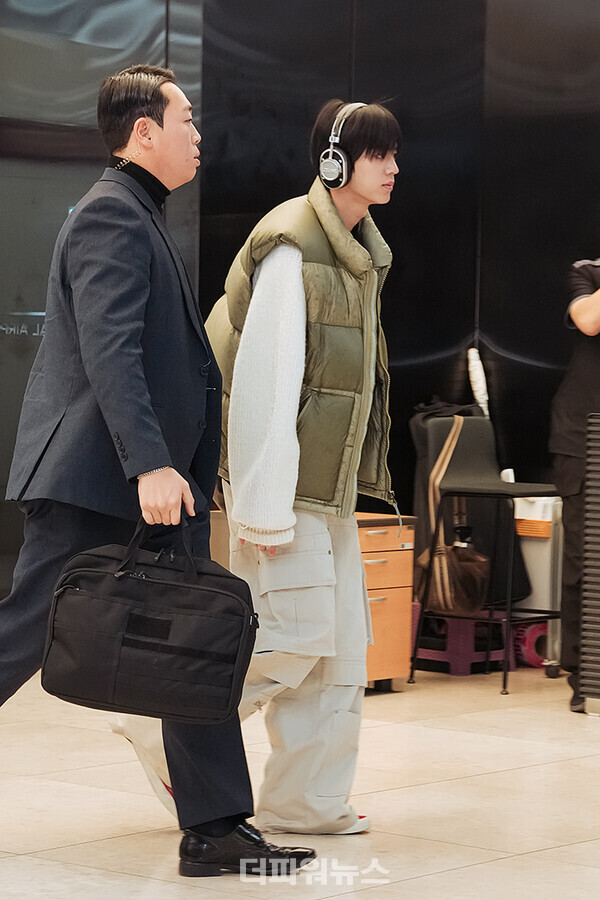 투어스도훈,김포국제공항입국