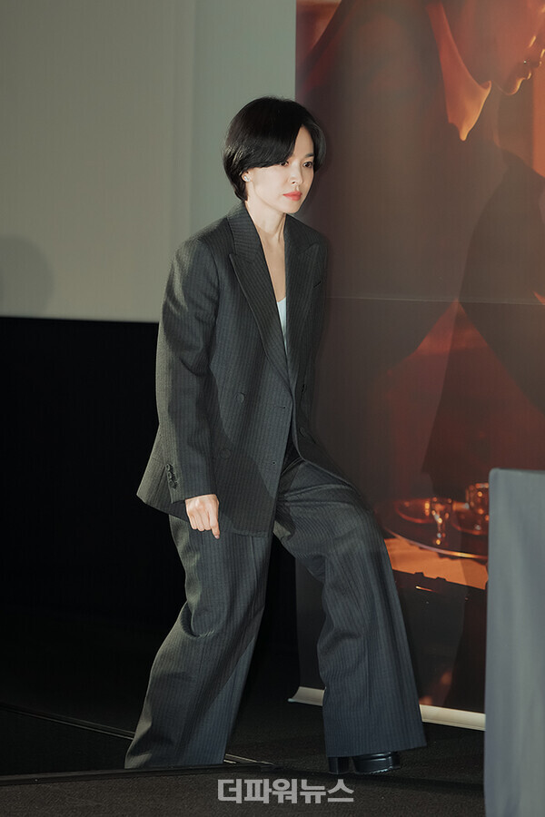 송혜교,영화검은수녀들언론시사회