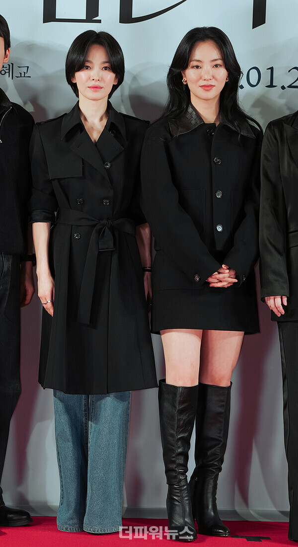 송혜교-전여빈,영화'검은수녀들'VIP시사회