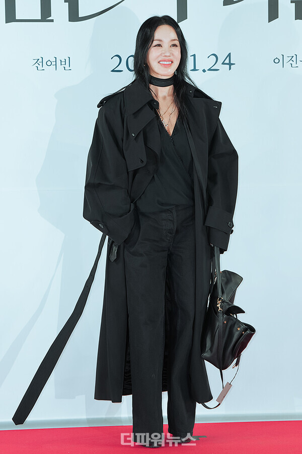 엄정화,영화'검은수녀들'VIP시사회