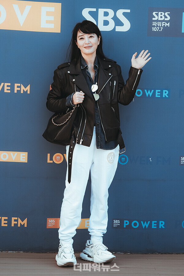 김혜수,파워FM'박하선의씨네타운’출근길
