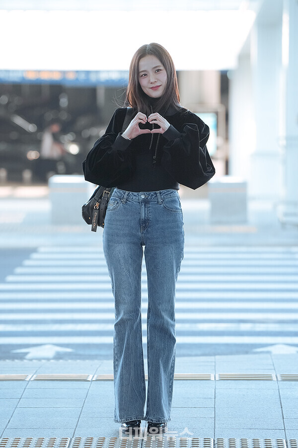 지수,인천국제공항출국