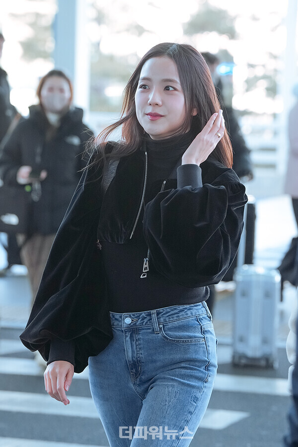 지수,인천국제공항출국