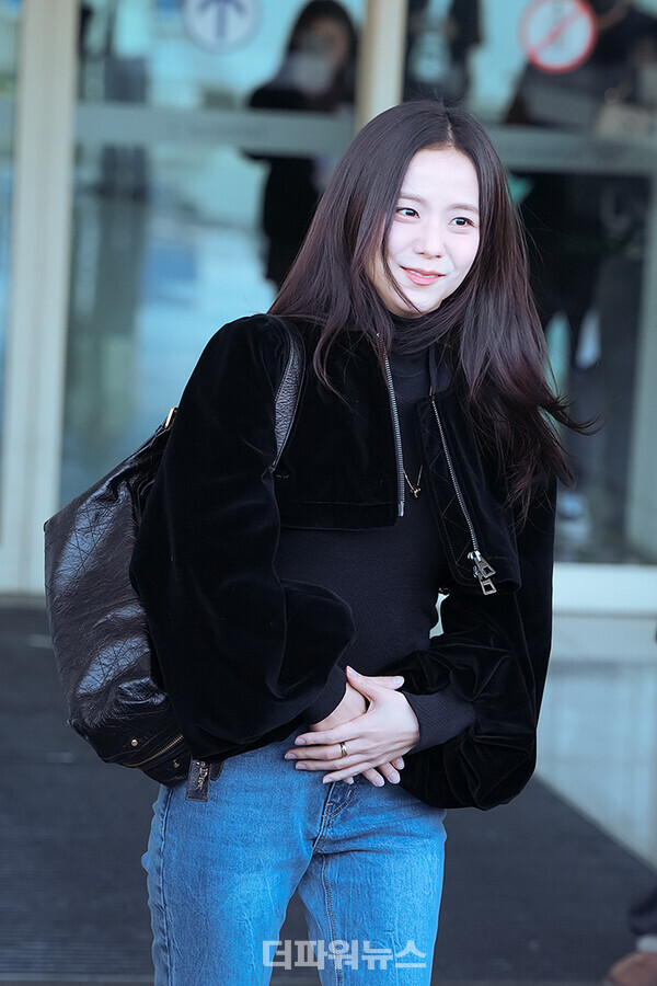 지수,인천국제공항출국