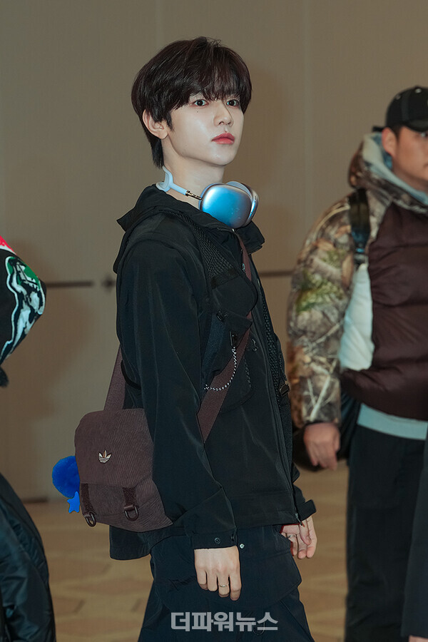 제로베이스원장하오,김포국제공항출국