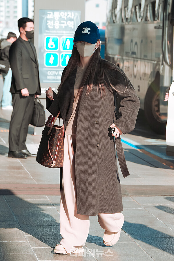 르세라핌사쿠라,김포국제공항출국