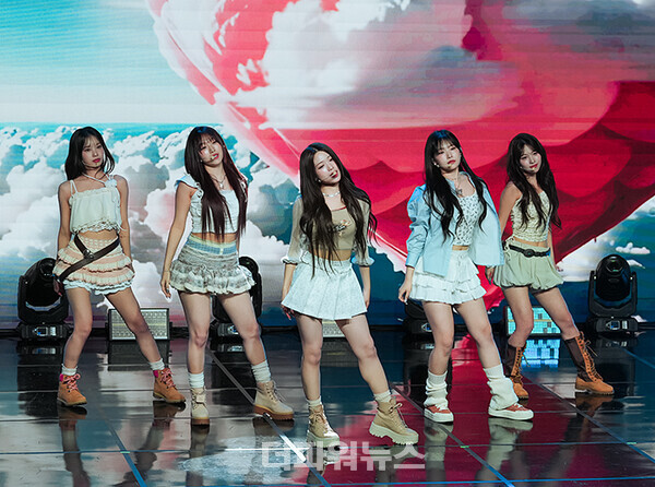 리센느,미니2집‘GlowUp’발매기념미디어쇼케이스