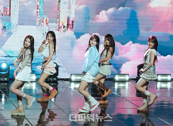 리센느,미니2집‘GlowUp’발매기념미디어쇼케이스