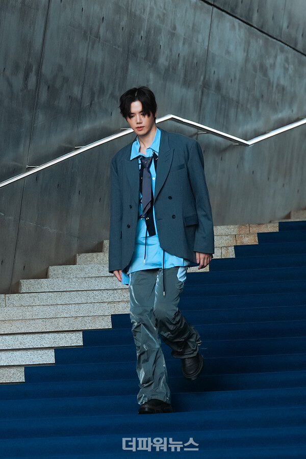 크래비티민희,2025FW서울패션위크페노메논시퍼패션쇼