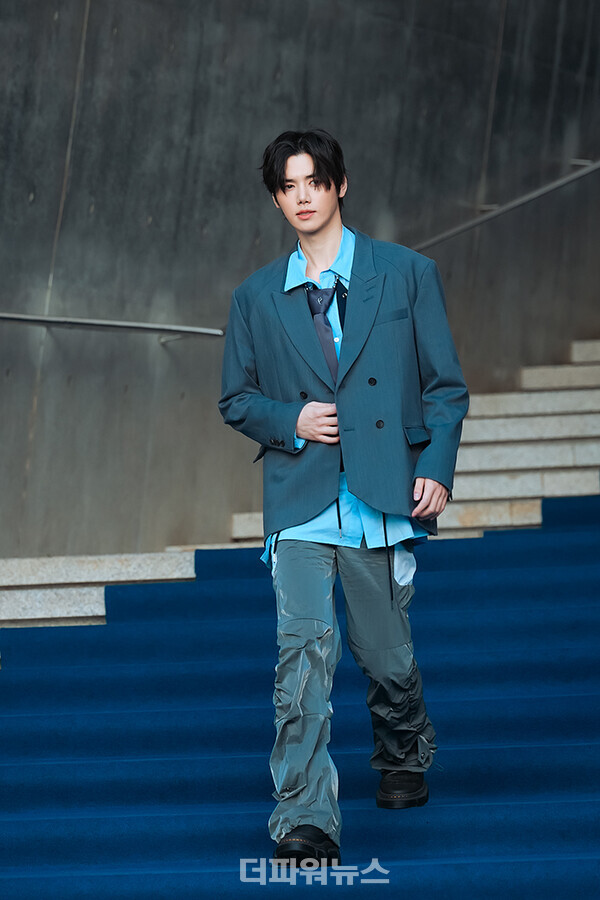 크래비티민희,2025FW서울패션위크페노메논시퍼패션쇼