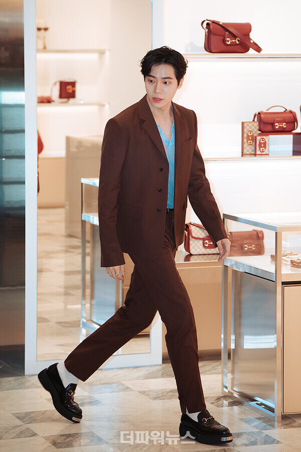 추영우,‘구찌’리뉴얼오픈포토월행사