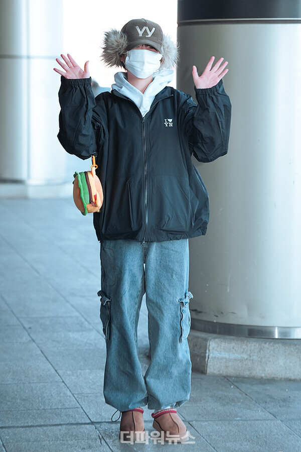 최예나,김포국제공항출국
