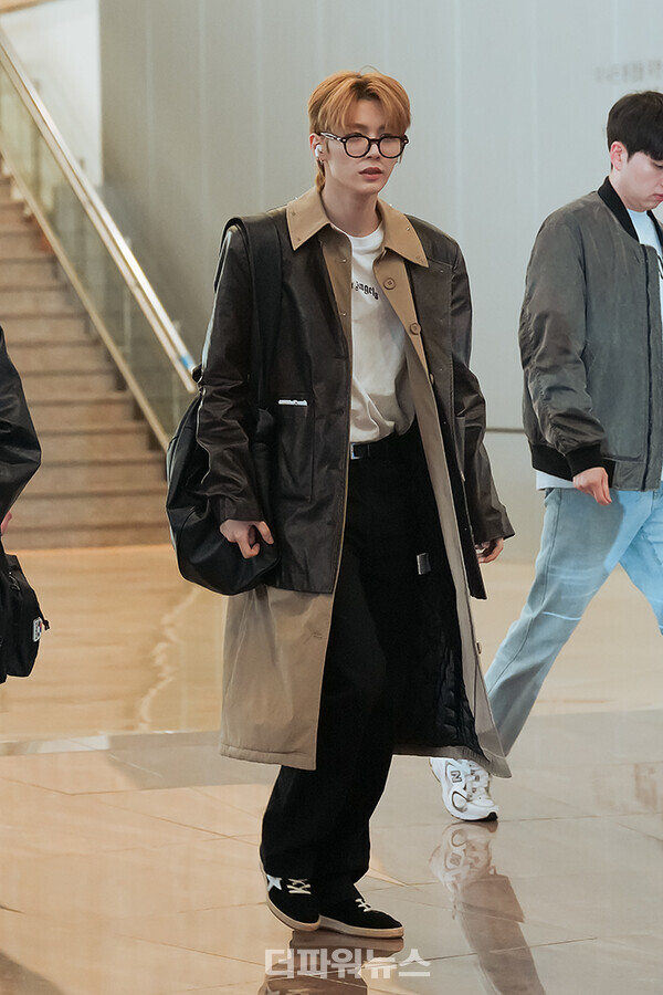 보이넥스트도어태산,김포국제공항출국