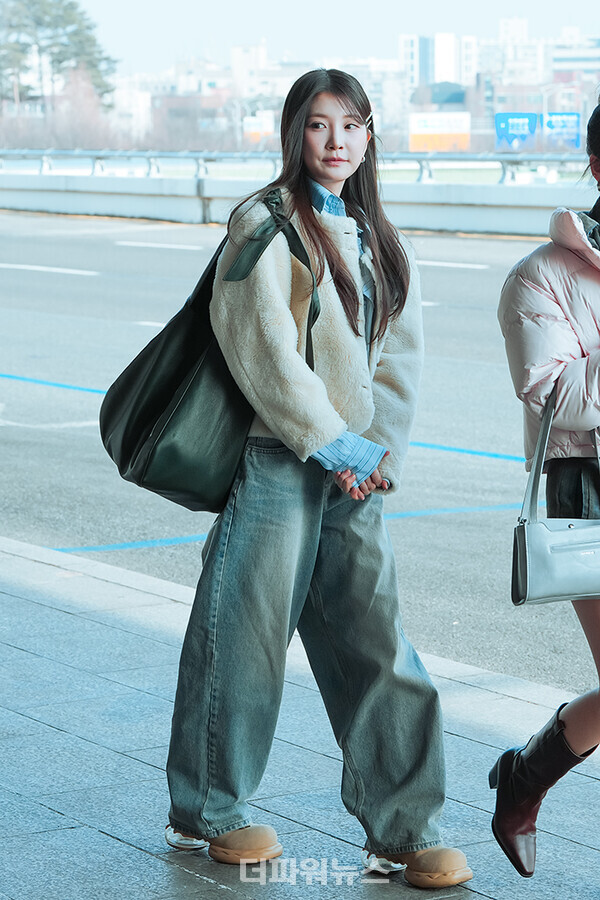 우아민서,김포국제공항출국
