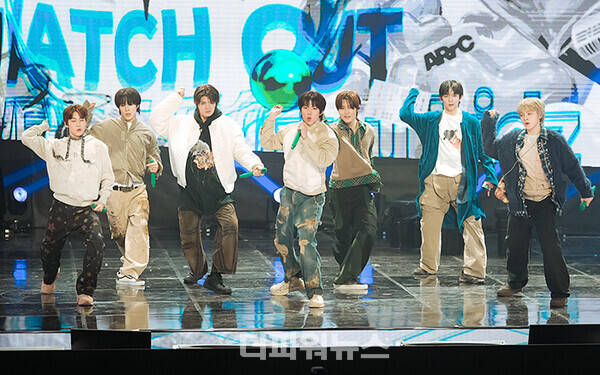 아크,미니2집'nukidz:outthebox’의쇼케이스