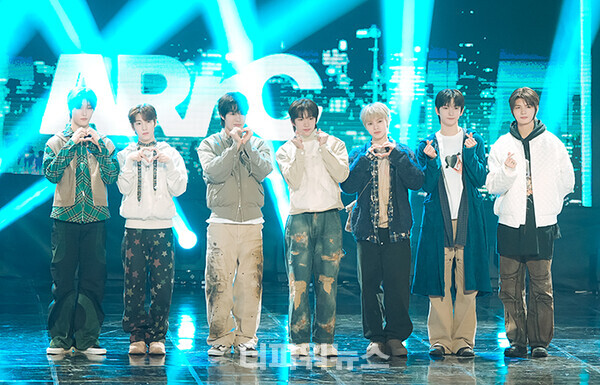 아크,미니2집'nukidz:outthebox’의쇼케이스