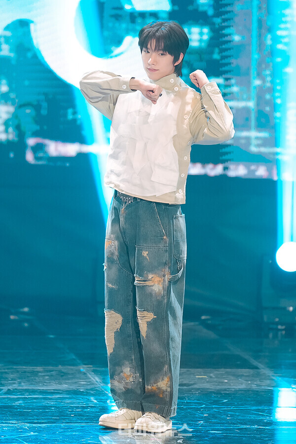 아크현민,미니2집'nukidz:outthebox’의쇼케이스