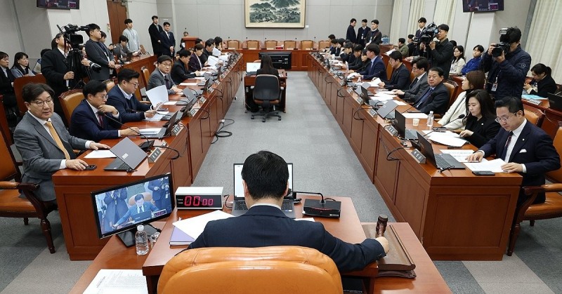 국회 운영위 주재하는 박찬대 위원장(사진=연합뉴스)