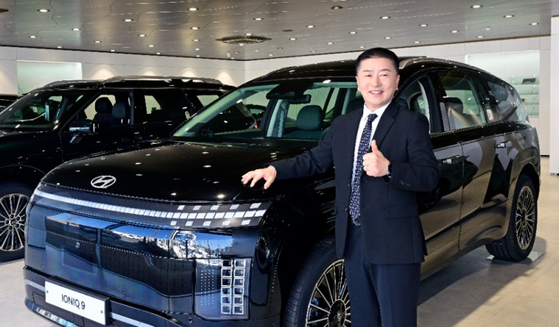 2024년 전국 승용 최다 판매 직원에 선정된 현대차 대전지점 김기양 영업이사.(사진=현대자동차)