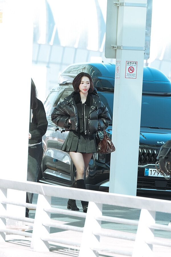 에스파카리나,2025F/W밀라노패션위크출국