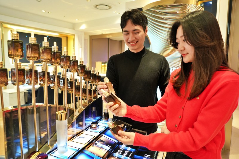 롯데百, 대형 뷰티 행사 릴레이로 열어