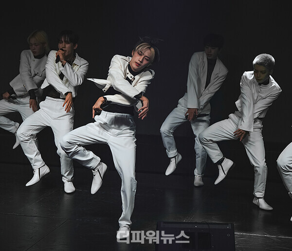 3WAY,데뷔앨범'하이웨이'(HIGHWAY)발매기념쇼케이스