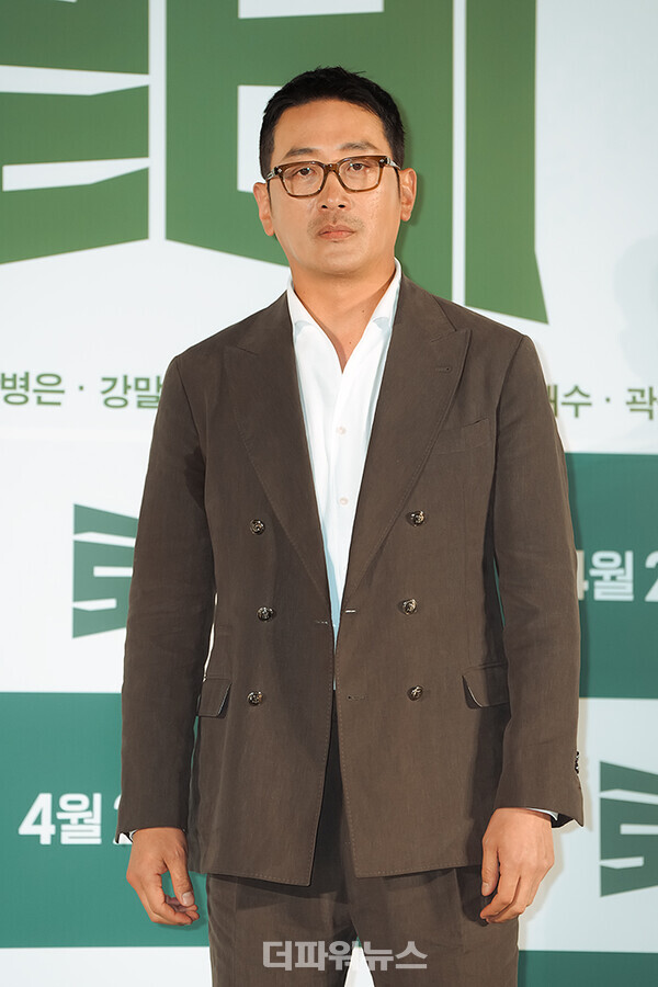 하정우,영화로비제작보고회