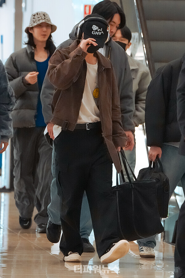 엔하이픈제이,김포국제공항출국