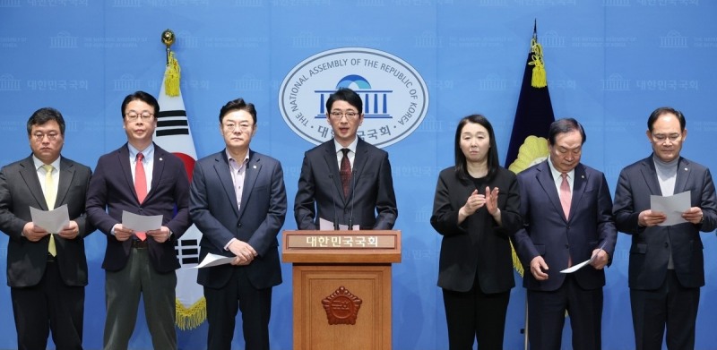 국민의힘 비상계엄 국정조사 특별위원회 위원들(사진=연합뉴스)