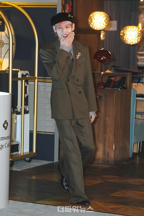 뱀뱀,포토월행사