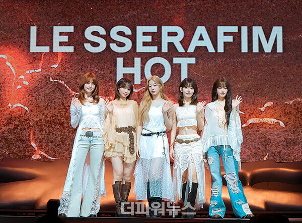 르세라핌,‘HOT’발매기념미디어쇼케이스