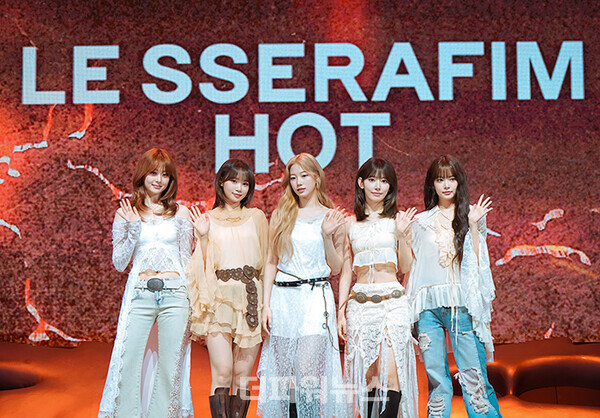 르세라핌,‘HOT’발매기념미디어쇼케이스