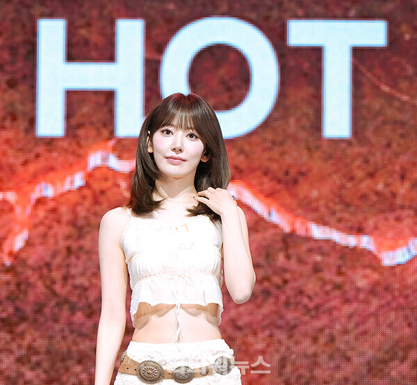 르세라핌사쿠라,‘HOT’발매기념미디어쇼케이스