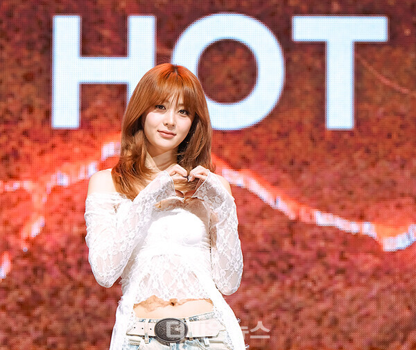 르세라핌허윤진,‘HOT’발매기념미디어쇼케이스